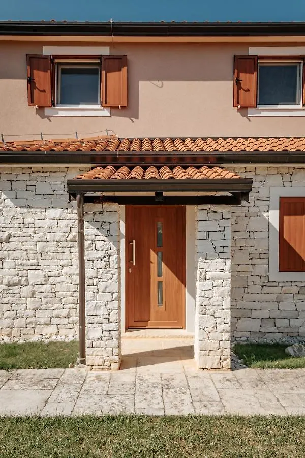 Apartment Robi Umag 0*,